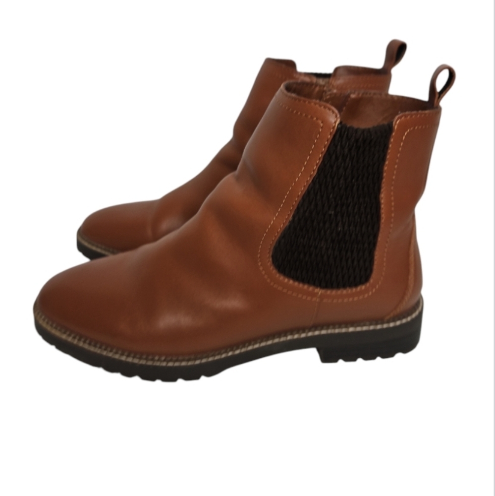 Lands' End Women's Side Zip Lug Sole Brown Chelsea Boot Size 9D (Wide) - Picture 4 of 11